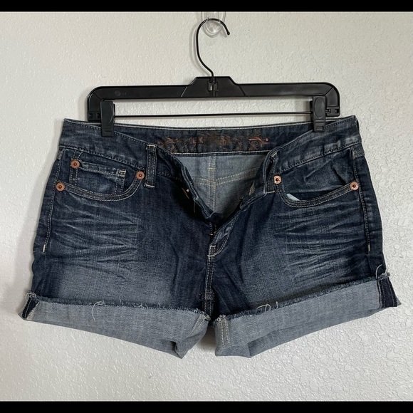 Express Raw Edge Dark Wash Blue Jean Shorts - Size 6 - Picture 1 of 6